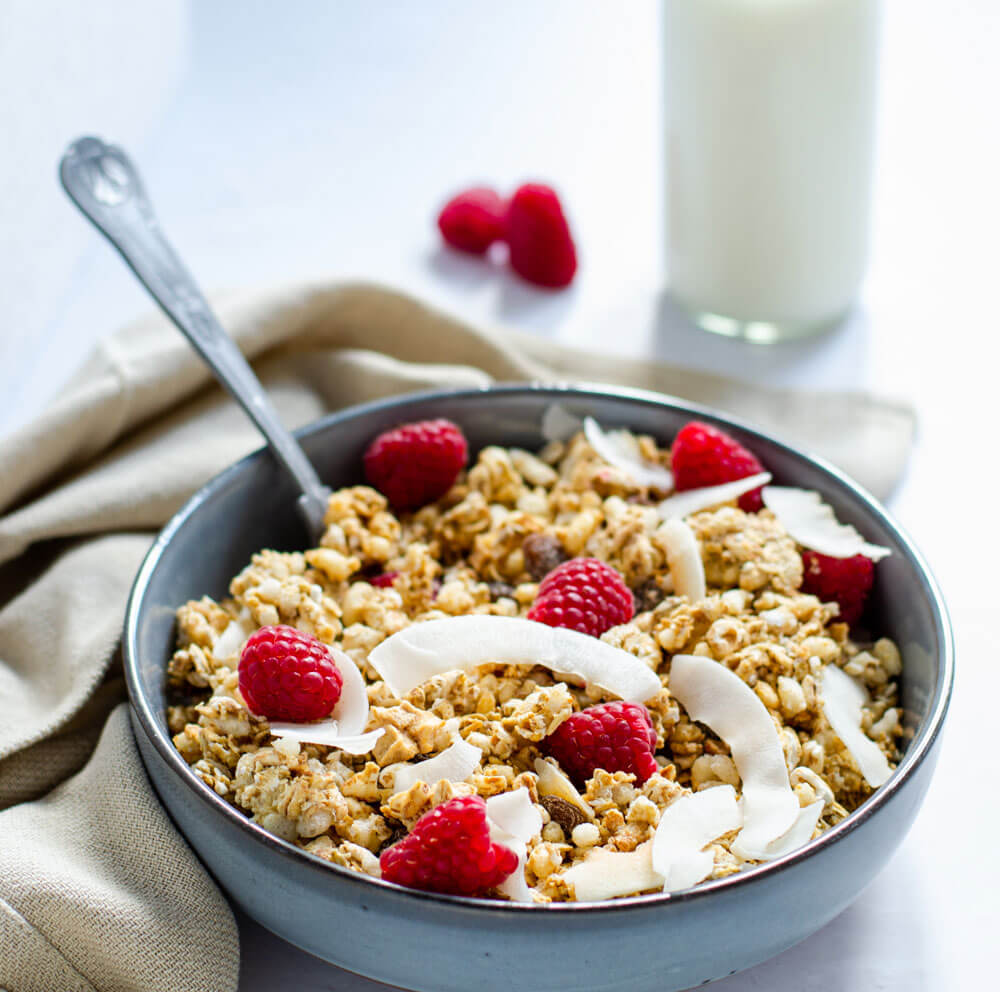 Ricetta Granola di nocciola e frutta secca